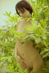 Natural - Melli is playing hide and seek with you in her garden. Enjoy this young and completely natural beauty in full 3D.