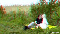 couple kissing outdoors anaglyph