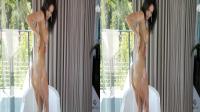 hot bubble butt babe washing her lucious body in stereo 3D