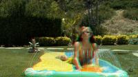 nikki sexx all wet and wild playing with water in her bikini in anaglyph 3d