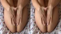 SBS 3D french babe masturbating on the bed
