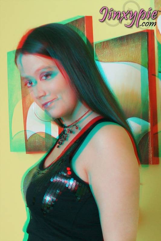 sexy slut cuckoldress Jinxy pie looking straigt at the camera in stereoscopic shoot