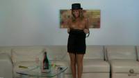 1080p HD 3d brooklyn lee giving anaglyph striptease