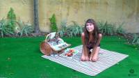 sexy outdoors picnic slut in true color 3-d