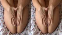 SBS 3D french babe masturbating on the bed