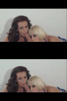 stereoscopic double teaming babes give head