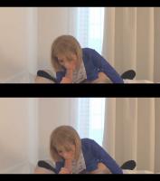 over under 3D sexy blonde gives POV oral sex in her hotelroom
